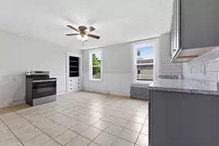 84 Margin St, Peabody, MA 01960 - Photo 4