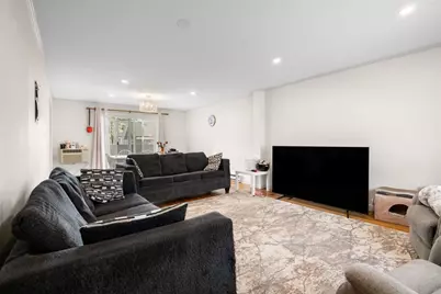 9 Town House Drive #9, Newton, MA 02460 - Photo 4