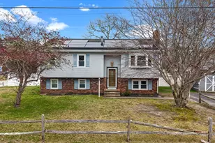 51 Hideaway Ln, Wareham, MA 02538 - Photo 1