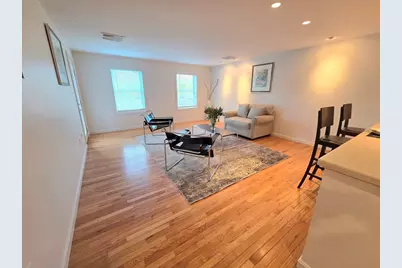 212 Humphrey St #202, Marblehead, MA 01945 - Photo 4