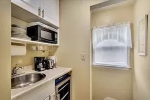 32 Bay St, Cambridge, MA 02139 - Photo 12