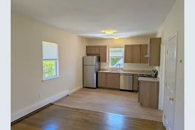 146 Pine St #4, Attleboro, MA 02703 - Photo 2