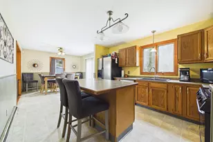 14 Day St, Fairhaven, MA 02719 - Photo 8