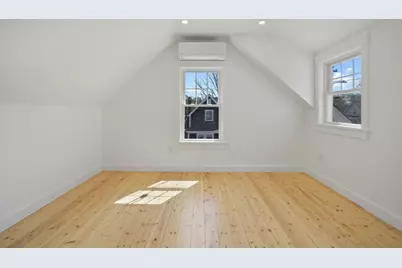 33 Vineyard Ave, Oak Bluffs, MA 02557 - Photo 24