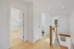 33 Vineyard Ave, Oak Bluffs, MA 02557 - Photo 12