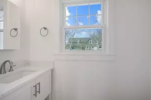 33 Vineyard Ave, Oak Bluffs, MA 02557 - Photo 20