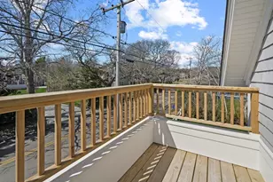 33 Vineyard Ave, Oak Bluffs, MA 02557 - Photo 18