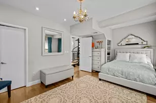 25 Phillips St, Boston, MA 02114 - Photo 8