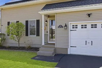 33 Winding Ln, Springfield, MA 01118 - Photo 2