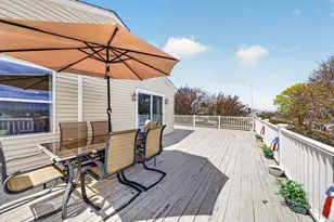 17 Bellevue St, New Bedford, MA 02744 - Photo 12