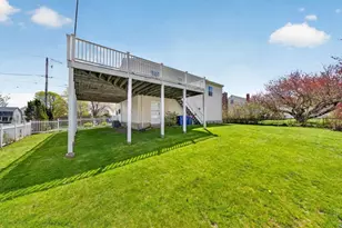 17 Bellevue St, New Bedford, MA 02744 - Photo 26