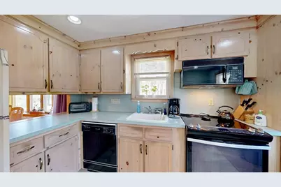 13 Concord Street, North Reading, MA 01864 - Photo 10
