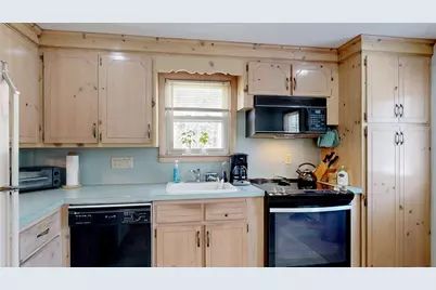 13 Concord Street, North Reading, MA 01864 - Photo 12