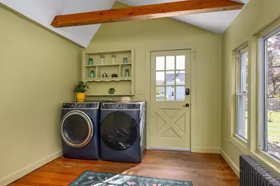 17 Olympia St, Easthampton, MA 01027 - Photo 12