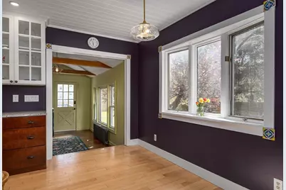 17 Olympia St, Easthampton, MA 01027 - Photo 10