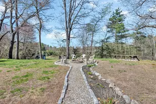 331 Braley Hill Rd, Rochester, MA 02770 - Photo 8