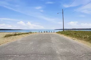 26 Bayview St, Wareham, MA 02571 - Photo 28