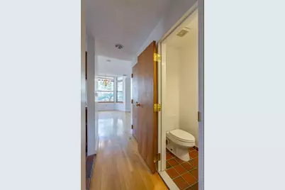 21 Charter Street #202, Boston, MA 02113 - Photo 8