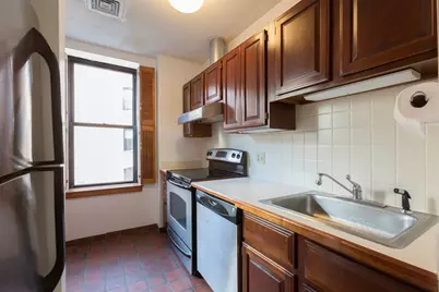 21 Charter Street #202, Boston, MA 02113 - Photo 2