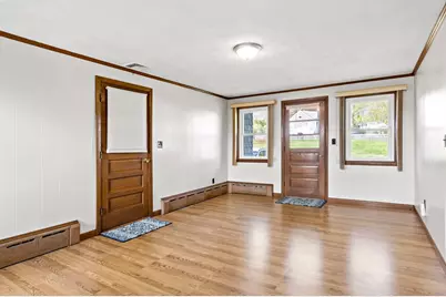 63 Eschol Street, Swansea, MA 02777 - Photo 6