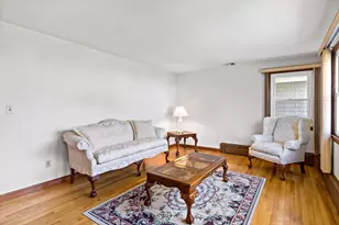 63 Eschol St, Swansea, MA 02777 - Photo 16