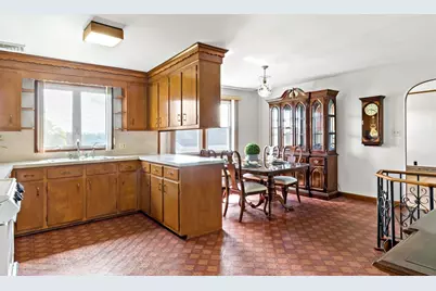 63 Eschol Street, Swansea, MA 02777 - Photo 12