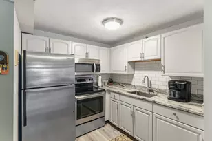 12 Summit Ave, Beverly, MA 01915 - Photo 4