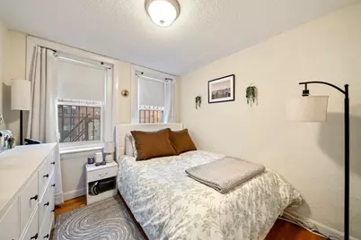 10 Henchman St #2R, Boston, MA 02113 - Photo 8