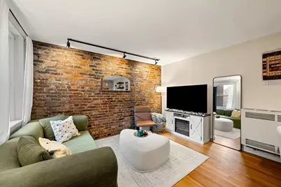 10 Henchman St #2R, Boston, MA 02113 - Photo 2