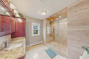 17 Lenox Ave, Saugus, MA 01906 - Photo 12
