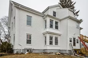 9 Cottage Ct, Middleborough, MA 02346 - Photo 6