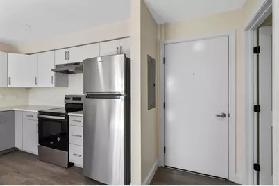 472 Essex Street #204, Lynn, MA 01902 - Photo 4