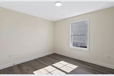 472 Essex Street #302, Lynn, MA 01902 - Photo 4