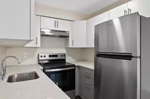 472 Essex St, Lynn, MA 01902 - Photo 2