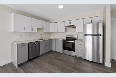472 Essex Street #406, Lynn, MA 01902 - Photo 2