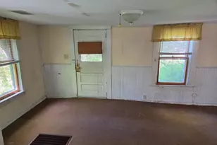 19 Carmen St, Attleboro, MA 02703 - Photo 4