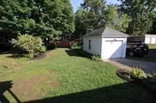 162 East Side Pkwy, Newton, MA 02458 - Photo 20