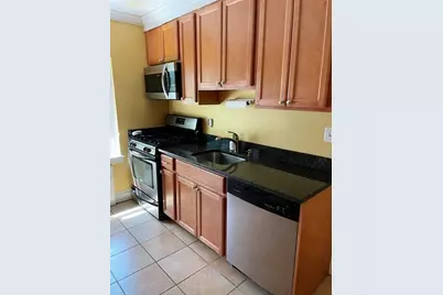 652 Washington St #3, Brookline, MA 02446 - Photo 2