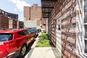 17 Bowdoin St, Boston, MA 02114 - Photo 8