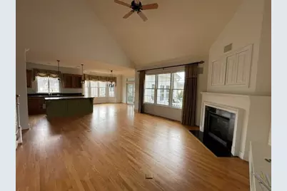 4 Broadleaf Circle #4, East Longmeadow, MA 01028 - Photo 2