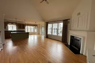 4 Broadleaf Cir, East Longmeadow, MA 01028 - Photo 2