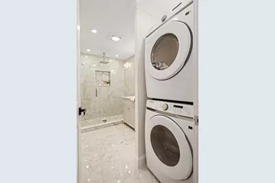 21 Vista St, Melrose, MA 02176 - Photo 24