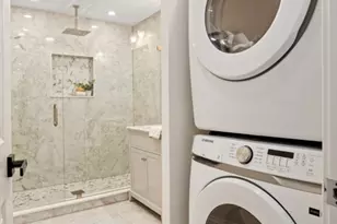 21 Vista St, Melrose, MA 02176 - Photo 24