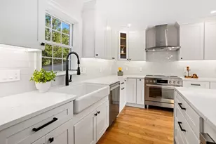 21 Vista St, Melrose, MA 02176 - Photo 8