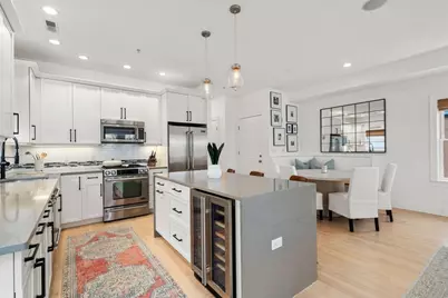 745 E Broadway #3, Boston, MA 02127 - Photo 8