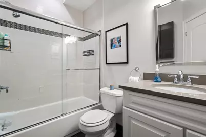 745 E Broadway #3, Boston, MA 02127 - Photo 16