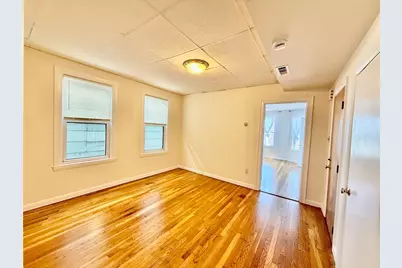 724 Cambridge St #3, Cambridge, MA 02141 - Photo 4