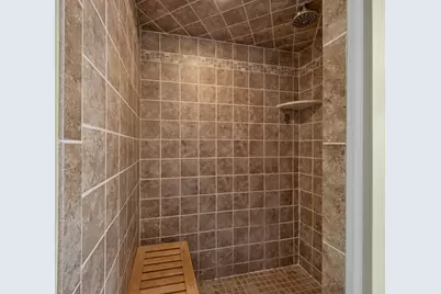 100 Lakeview Blvd, Plymouth, MA 02360 - Photo 14