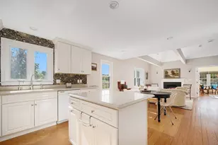 318 Sutton St, Uxbridge, MA 01569 - Photo 10
