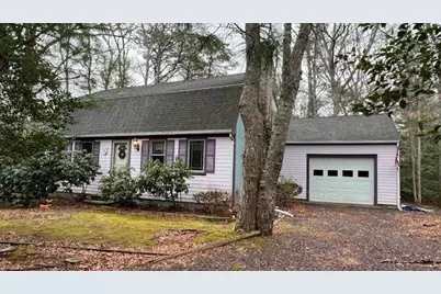 562 Skunknet Rd, Barnstable, MA 02632 - Photo 1